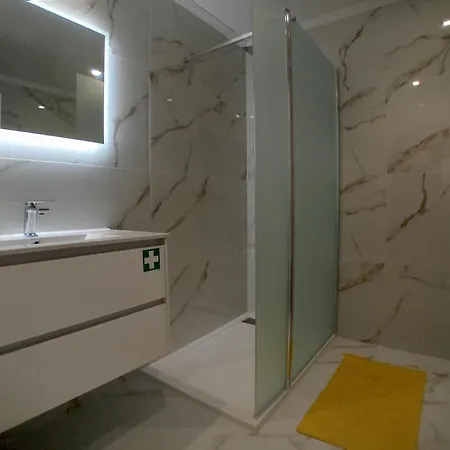 Living Caboqueira フンシャル